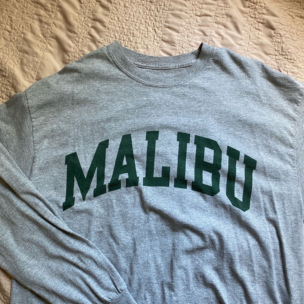 brandy melville malibu long sleeve